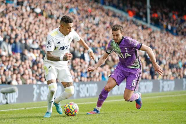 英超-加克波破门萨拉赫制胜 利物浦2-1布莱顿