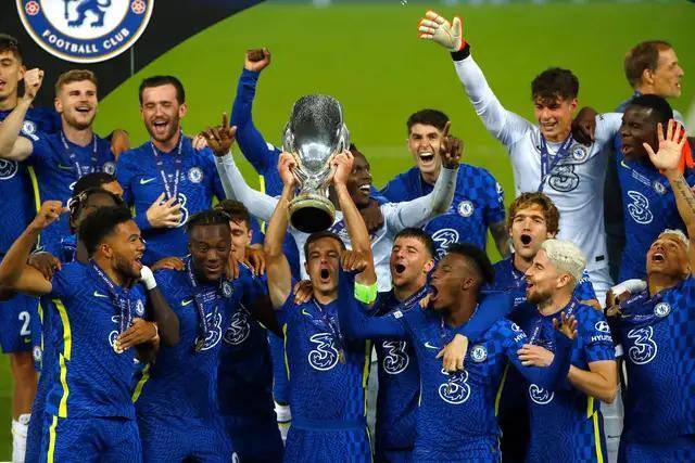 雷蒙:本想模仿詹姆斯霸王步 结果被晓川扑倒了